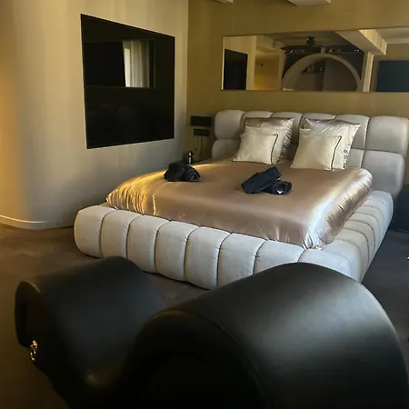 De Luxe Au Coeur De